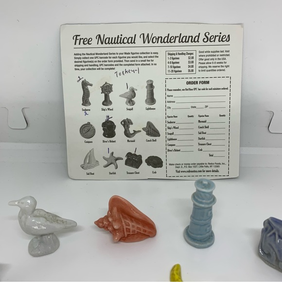 Wade Red Rose Tea Figurines Nautical Wonderland Series 8 of 12 from Collection - Picture 4 of 4